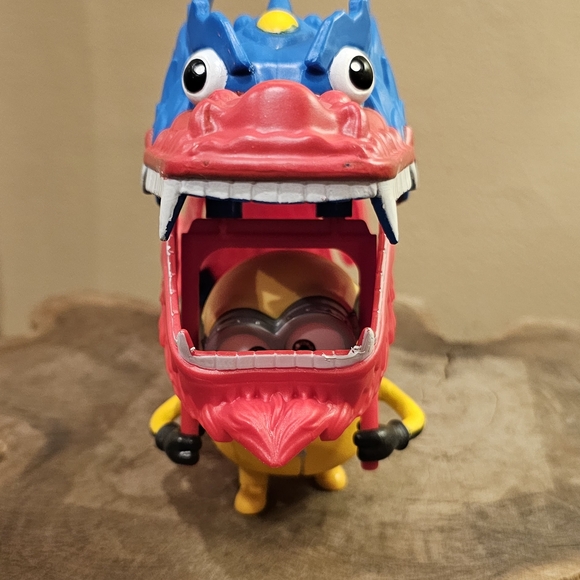 Minions The Rise Of Gru Dragon Disguise & 4 Other Characters Bundle - Picture 15 of 16